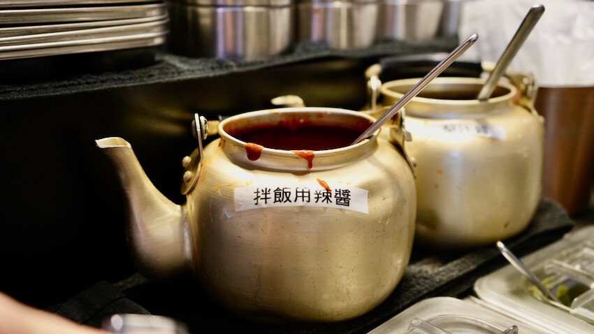 [新莊] 燒桶子韓式烤肉｜宏匯廣場美食推薦「平價韓式烤肉」小菜冰棒吃到飽！