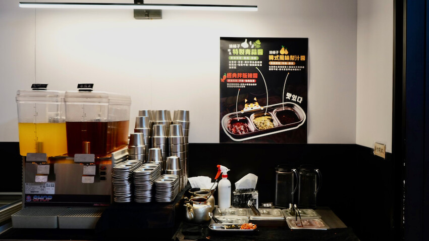 [新莊] 燒桶子韓式烤肉｜宏匯廣場美食推薦「平價韓式烤肉」小菜冰棒吃到飽！