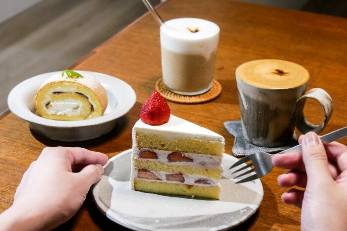 行天宮站美食推薦》89海鮮●生猛活體帝王蟹現抓現煮超新鮮! 合江街超人氣火鍋燒烤兩吃帝王蟹