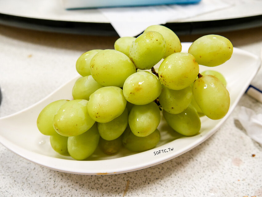 行天宮站美食推薦》89海鮮●生猛活體帝王蟹現抓現煮超新鮮! 合江街超人氣火鍋燒烤兩吃帝王蟹