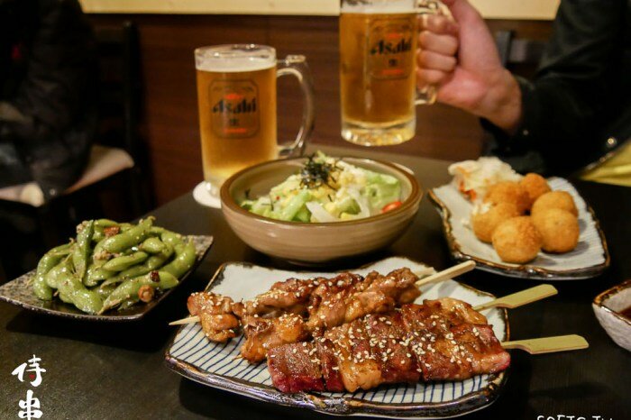 行天宮站美食推薦》89海鮮●生猛活體帝王蟹現抓現煮超新鮮! 合江街超人氣火鍋燒烤兩吃帝王蟹