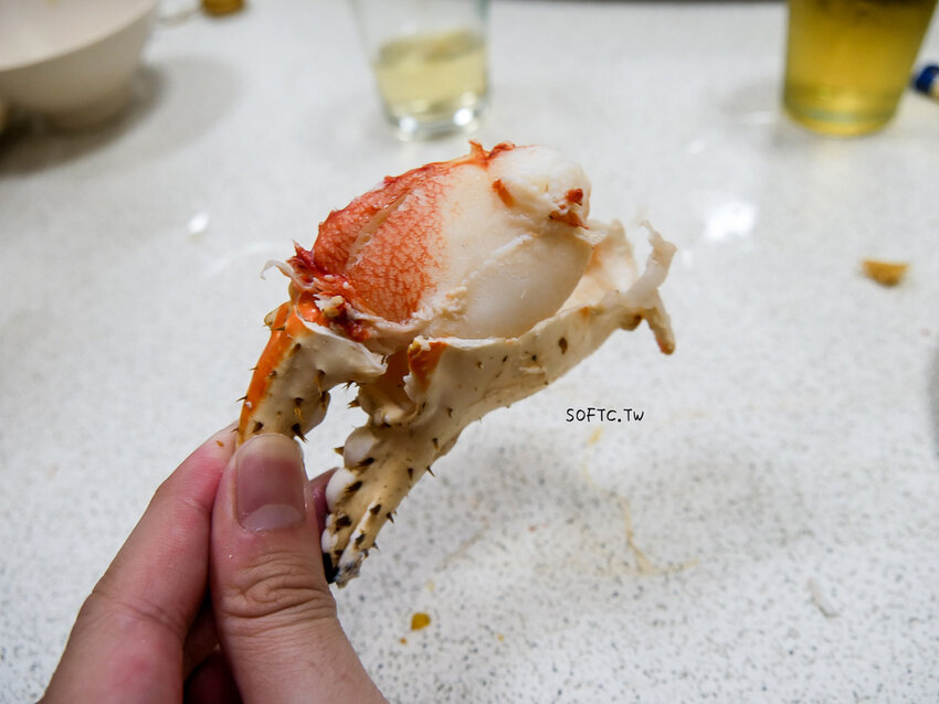 行天宮站美食推薦》89海鮮●生猛活體帝王蟹現抓現煮超新鮮! 合江街超人氣火鍋燒烤兩吃帝王蟹