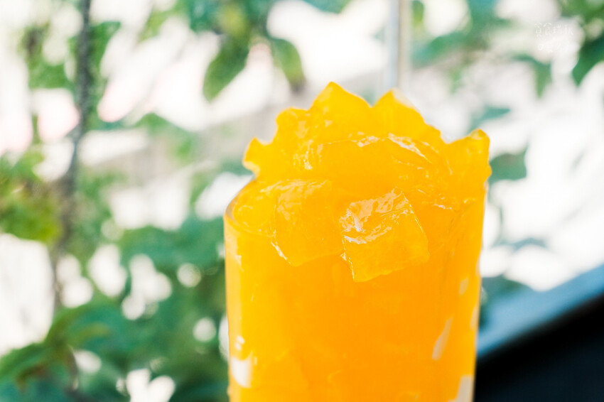 台中西區|把新鮮柳橙變成Q彈澄凍!今夏不能錯過的台中特色飲料
