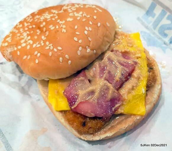「漢堡王 Burger King 長春店」(Burger King convenience store), Taipei, Taiwan, SJKen, Dec 2, 2021.