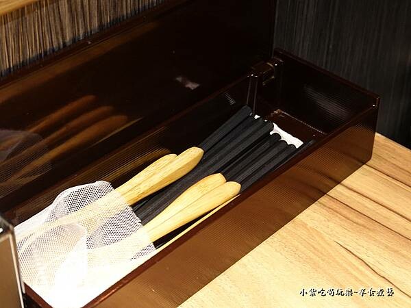 餐具-大河屋微風南京店.jpg 餐具-大河屋微風南京店.jpg