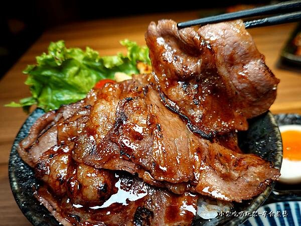 炙燒牛肉丼 -大河屋微風南京店 (4).jpg 炙燒牛肉丼 -大河屋微風南京店 (4).jpg