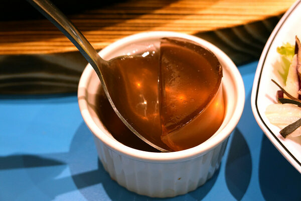 新北永和新開幕好吃平價牛排推薦-人从众厚切牛排店永和竹林店 (40).jpg