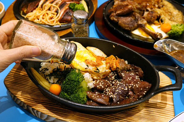 新北永和新開幕好吃平價牛排推薦-人从众厚切牛排店永和竹林店 (37).jpg