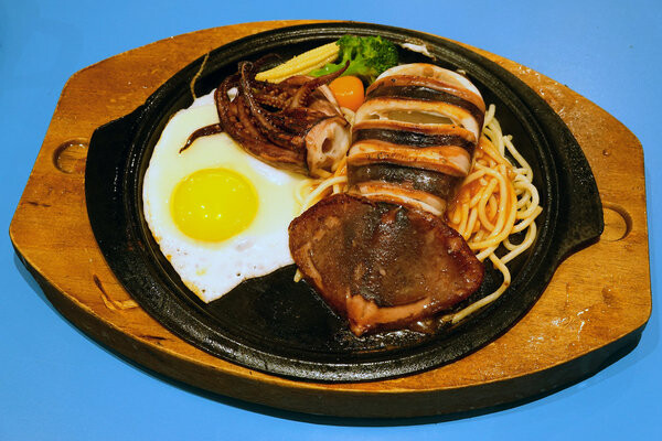 新北永和新開幕好吃平價牛排推薦-人从众厚切牛排店永和竹林店 (28).jpg