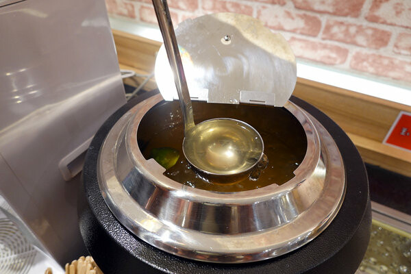 新北永和新開幕好吃平價牛排推薦-人从众厚切牛排店永和竹林店 (20).jpg