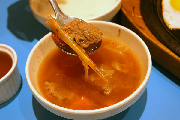 新北永和新開幕好吃平價牛排推薦-人从众厚切牛排店永和竹林店 (24).jpg