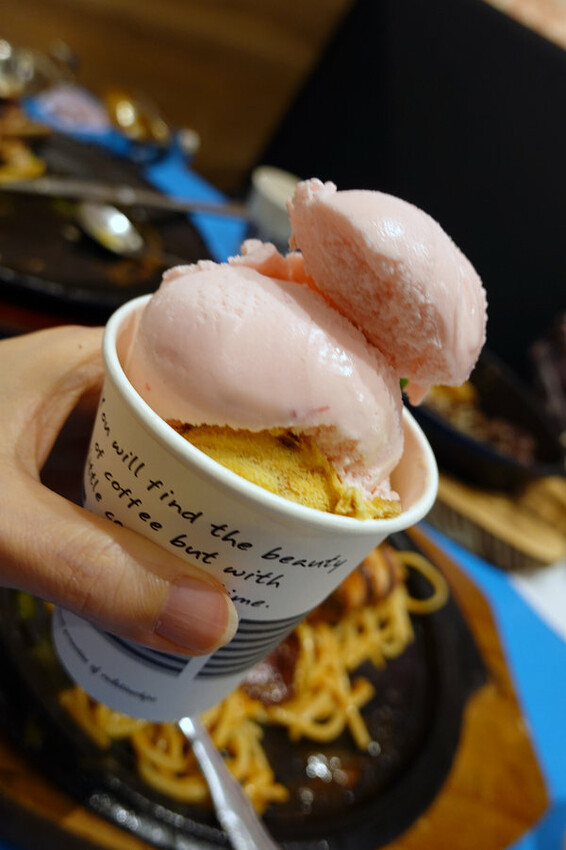 新北永和新開幕好吃平價牛排推薦-人从众厚切牛排店永和竹林店 (41).jpg