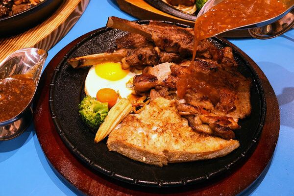 新北永和新開幕好吃平價牛排推薦-人从众厚切牛排店永和竹林店 (39).jpg