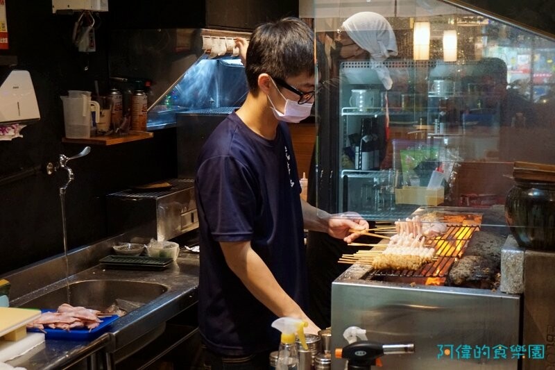 【板橋居酒屋】炭吉郎居酒屋-平價新鮮好吃，五百多評價4.9星一致好評，干貝雞翅、明太子玉子燒、生牛肉都是一絕