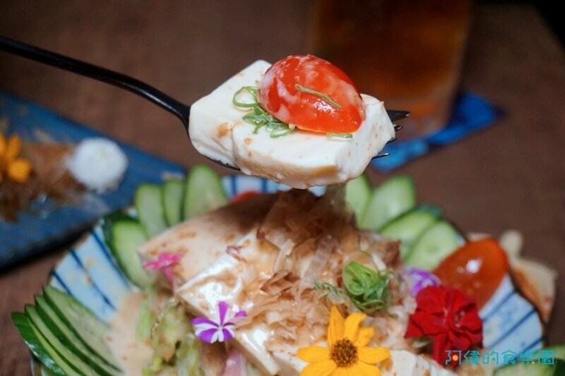 【板橋居酒屋】炭吉郎居酒屋-平價新鮮好吃，五百多評價4.9星一致好評，干貝雞翅、明太子玉子燒、生牛肉都是一絕