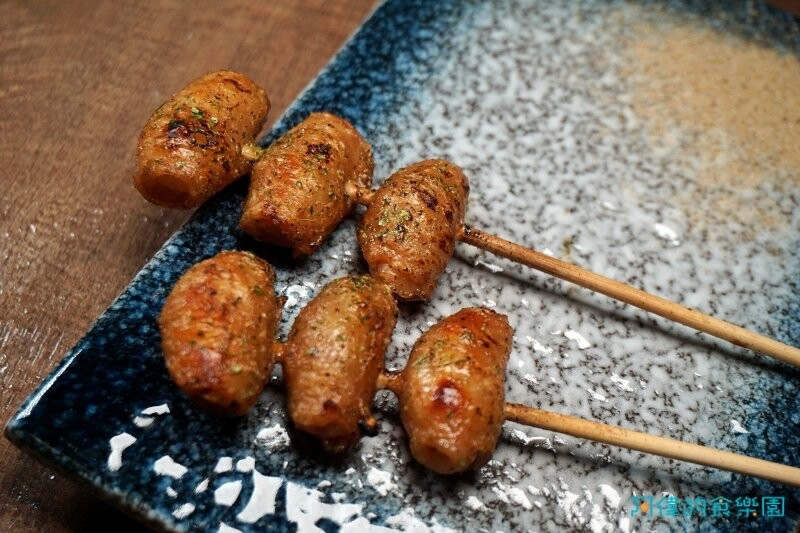 【板橋居酒屋】炭吉郎居酒屋-平價新鮮好吃，五百多評價4.9星一致好評，干貝雞翅、明太子玉子燒、生牛肉都是一絕