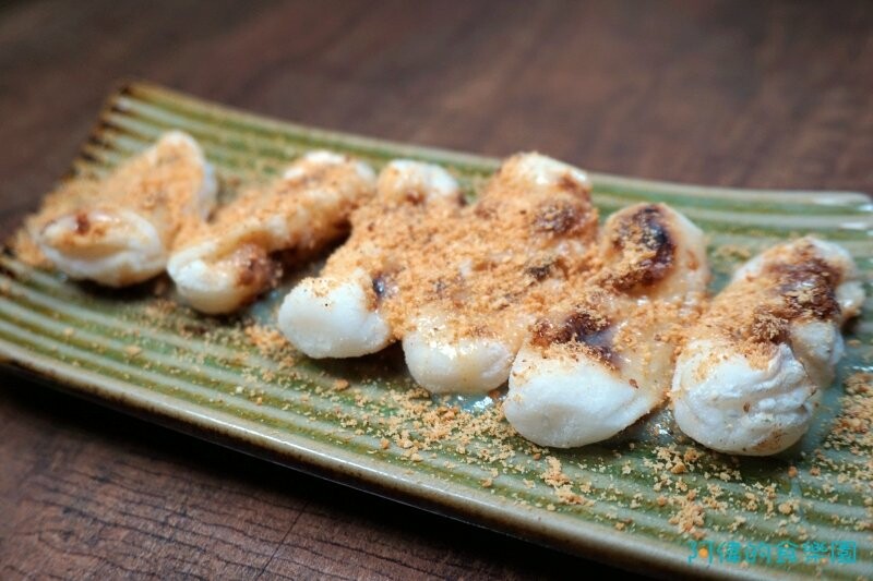 【板橋居酒屋】炭吉郎居酒屋-平價新鮮好吃，五百多評價4.9星一致好評，干貝雞翅、明太子玉子燒、生牛肉都是一絕