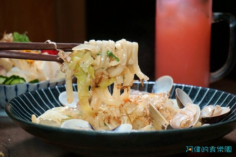 【板橋居酒屋】炭吉郎居酒屋-平價新鮮好吃，五百多評價4.9星一致好評，干貝雞翅、明太子玉子燒、生牛肉都是一絕