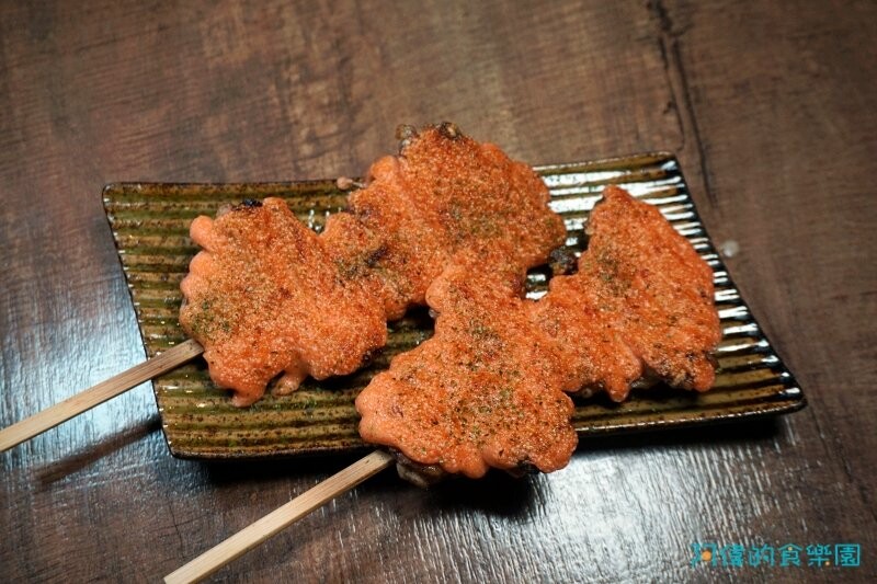 【板橋居酒屋】炭吉郎居酒屋-平價新鮮好吃，五百多評價4.9星一致好評，干貝雞翅、明太子玉子燒、生牛肉都是一絕