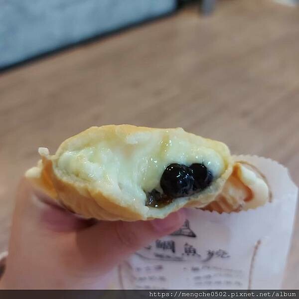 莫忘鯛魚燒-台中沙鹿銅板價甜點推薦,爆餡珍珠卡士達、芝麻和超好喝珍珠鮮奶茶