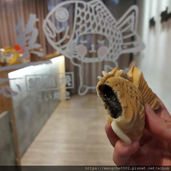 莫忘鯛魚燒-台中沙鹿銅板價甜點推薦,爆餡珍珠卡士達、芝麻和超好喝珍珠鮮奶茶