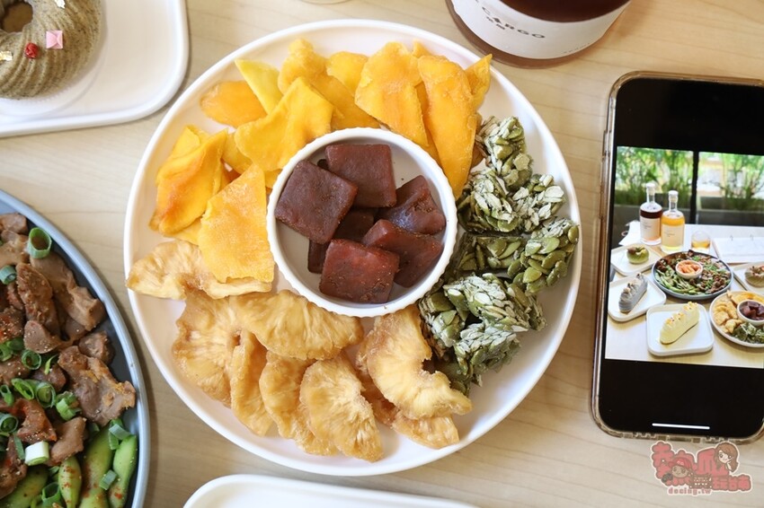 【台南美食】THE CARGO茶屋:台南最美景觀茶屋,超chill峇里島風!甜甜圈造型生乳酪蛋糕更是必吃~ - 熱血玩台南。跳躍新世界