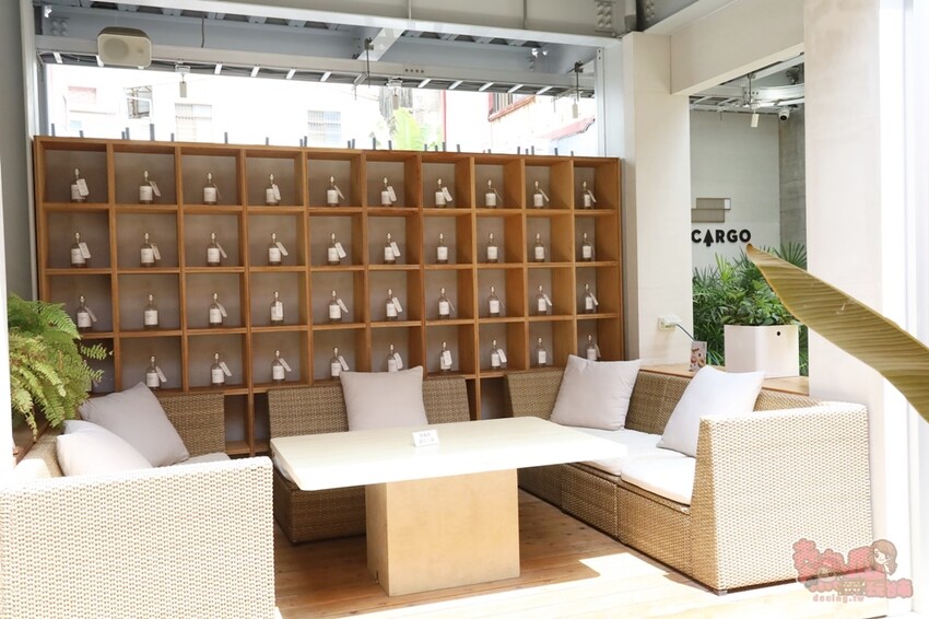 【台南美食】THE CARGO茶屋:台南最美景觀茶屋,超chill峇里島風!甜甜圈造型生乳酪蛋糕更是必吃~ - 熱血玩台南。跳躍新世界
