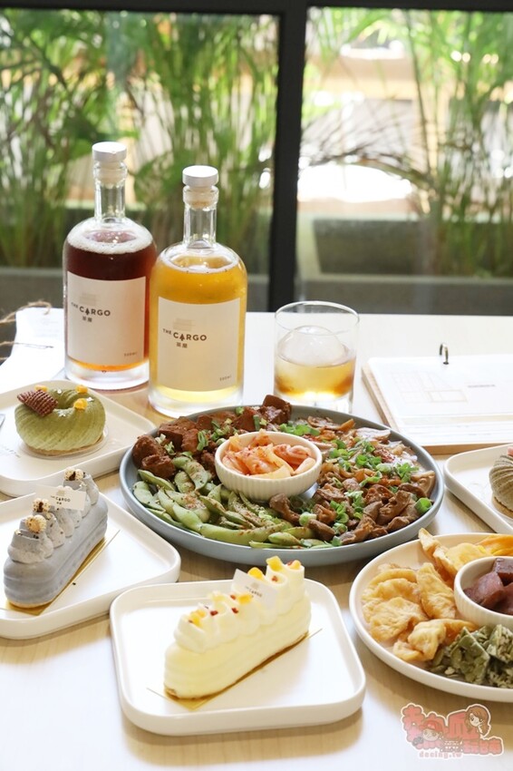 【台南美食】THE CARGO茶屋:台南最美景觀茶屋,超chill峇里島風!甜甜圈造型生乳酪蛋糕更是必吃~ - 熱血玩台南。跳躍新世界
