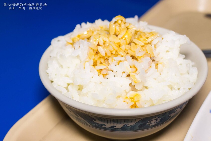 高雄苓雅︱詹記燒臘大排檔 香港老師傅經營,外皮薄脆油香、鴨肉軟嫩多汁的超好吃櫻桃燒鴨飯!