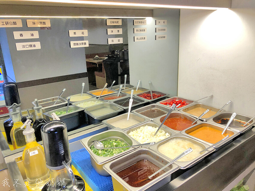 樂多多集團,大安區火鍋推薦,大安區火鍋吃到飽,大安區平價火鍋,大安區宵夜火鍋,火鍋第一品牌,爆炒火鍋,大安區爆炒火鍋,黃景龍主廚