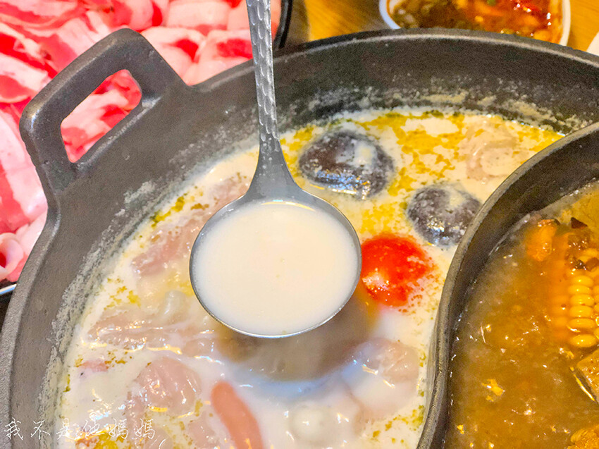 肉多多火鍋大安店,肉多多集團,樂多多集團,壽星肉蛋糕,忠孝復興火鍋,忠孝復興小火鍋,忠孝復興吃到飽,忠孝復興平價火鍋,忠孝復興便宜吃到飽