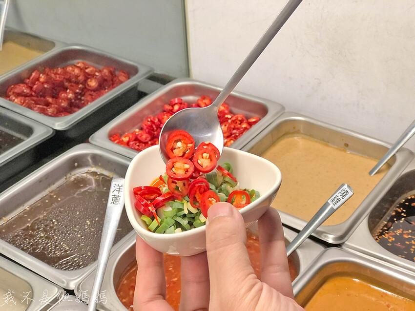 肉多多火鍋大安店,肉多多集團,樂多多集團,壽星肉蛋糕,忠孝復興火鍋,忠孝復興小火鍋,忠孝復興吃到飽,忠孝復興平價火鍋,忠孝復興便宜吃到飽