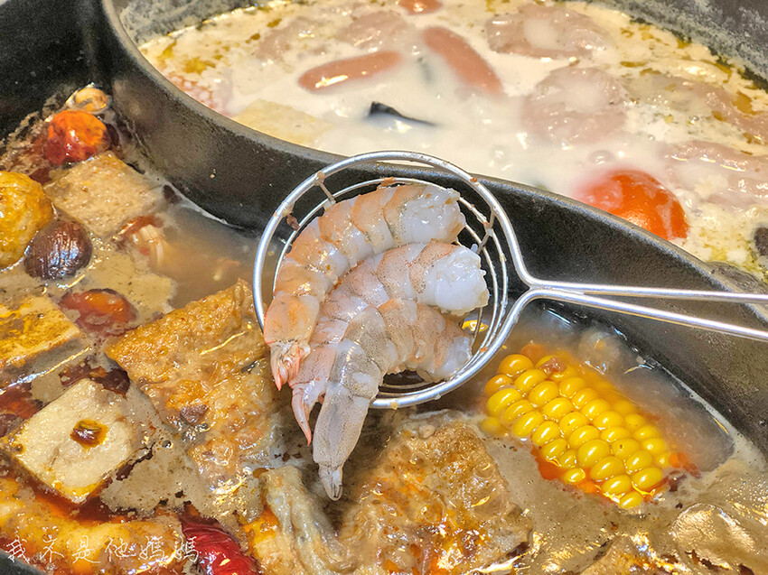 肉多多火鍋大安店,肉多多集團,樂多多集團,壽星肉蛋糕,忠孝復興火鍋,忠孝復興小火鍋,忠孝復興吃到飽,忠孝復興平價火鍋,忠孝復興便宜吃到飽