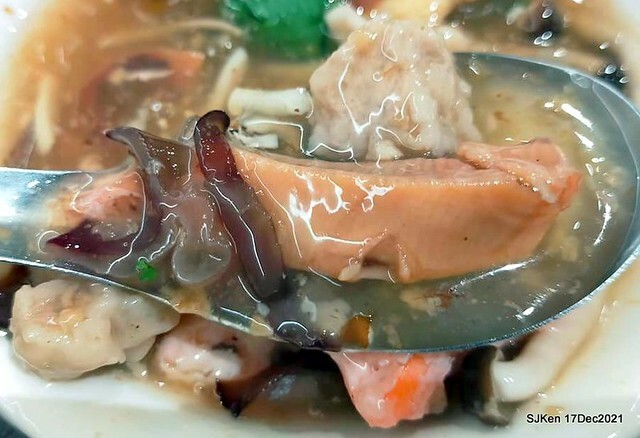 「川業艋舺新竹肉圓」(Fried pork meat ball, dry noodle &seafood soup store), Taipei, Taiwan, SJKen, Dec 17, 2021.