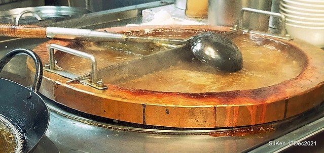 「川業艋舺新竹肉圓」(Fried pork meat ball, dry noodle &seafood soup store), Taipei, Taiwan, SJKen, Dec 17, 2021.