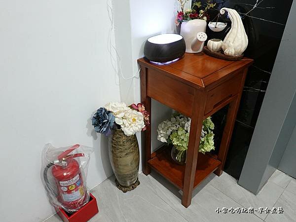 電梯口滅火器-今古安民宿.jpg