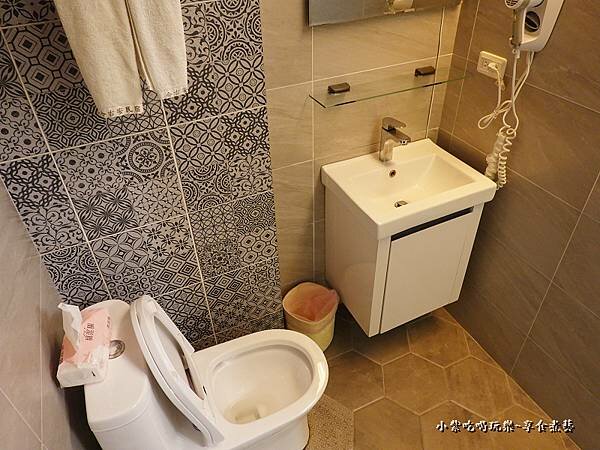 203孝親房-今古安民宿  (1).jpg