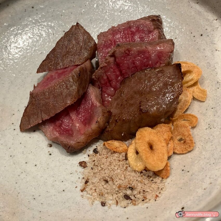 高CP值的日式板前壽司,多道新鮮食材、特色料理手法,加點爆量海膽壽司超美味!日式料理推薦~丹尼的吃喝玩樂 dannyslife.blog