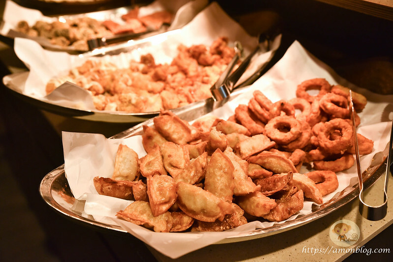 高CP值韓式年糕火鍋吃到飽，炸雞、韓國魚板、泡麵都吃到飽，兩餐公益店