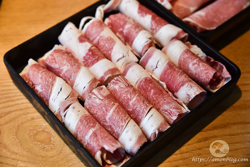 高CP值韓式年糕火鍋吃到飽，炸雞、韓國魚板、泡麵都吃到飽，兩餐公益店