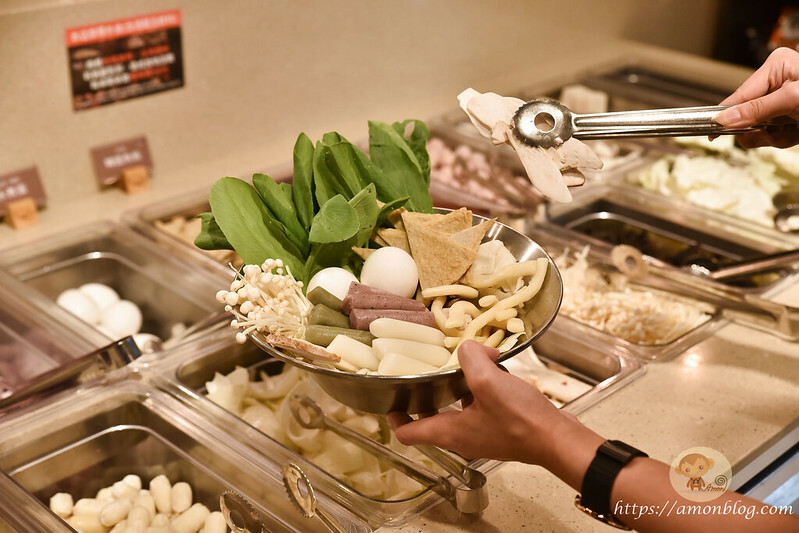 高CP值韓式年糕火鍋吃到飽，炸雞、韓國魚板、泡麵都吃到飽，兩餐公益店