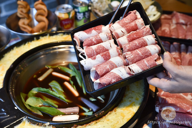 高CP值韓式年糕火鍋吃到飽，炸雞、韓國魚板、泡麵都吃到飽，兩餐公益店