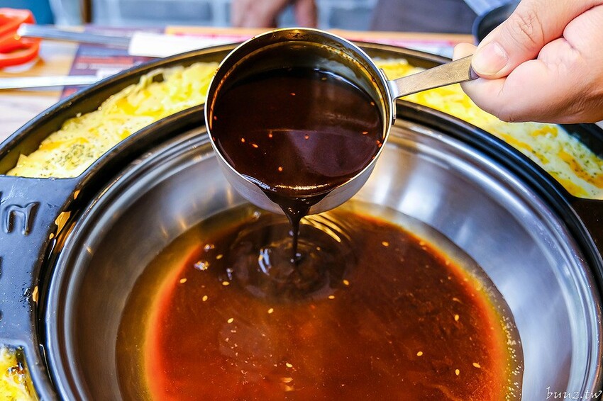 兩餐韓國年糕火鍋吃到飽,年糕、肉片、炸物飲料無限供應,限時優惠299起再打8折!