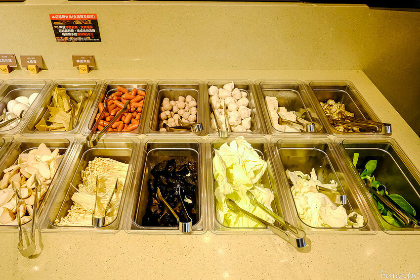 兩餐韓國年糕火鍋吃到飽,年糕、肉片、炸物飲料無限供應,限時優惠299起再打8折!