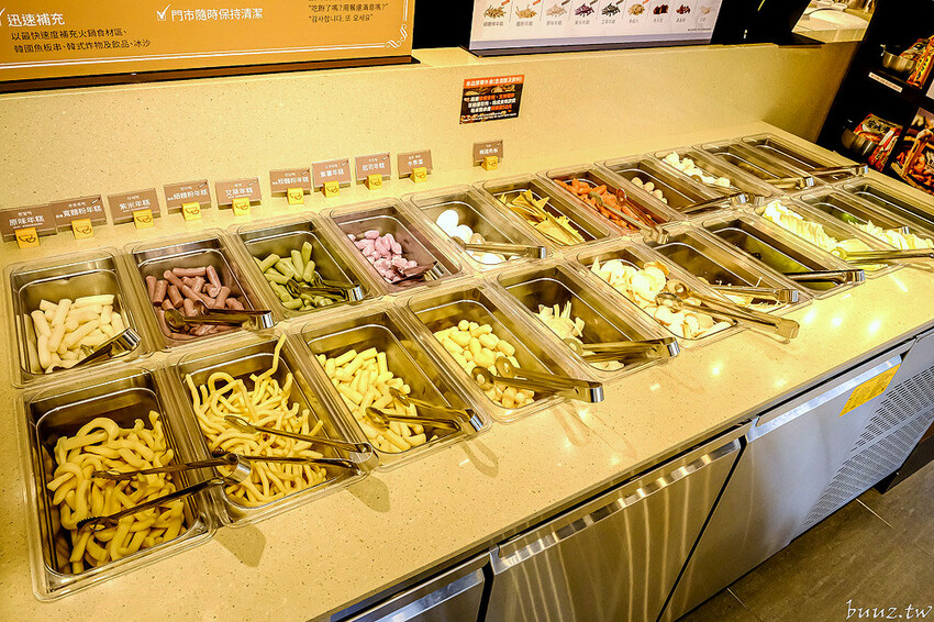 兩餐韓國年糕火鍋吃到飽,年糕、肉片、炸物飲料無限供應,限時優惠299起再打8折!