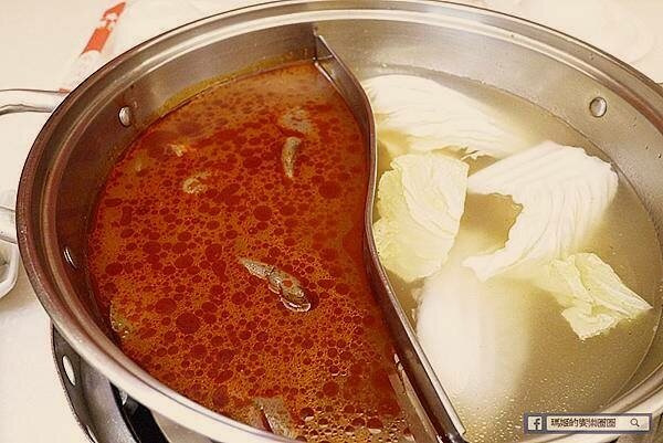 林口麻辣鍋推薦【川膳麻辣鴛鴦鍋】必吃第一名的鴨血！林口最好吃的麻辣鍋（原林口老街詹記）