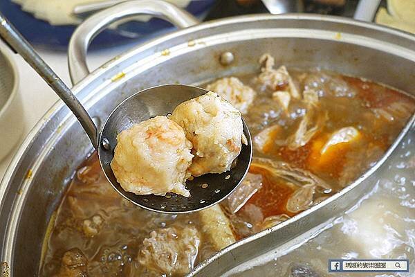 林口麻辣鍋推薦【川膳麻辣鴛鴦鍋】必吃第一名的鴨血！林口最好吃的麻辣鍋（原林口老街詹記）