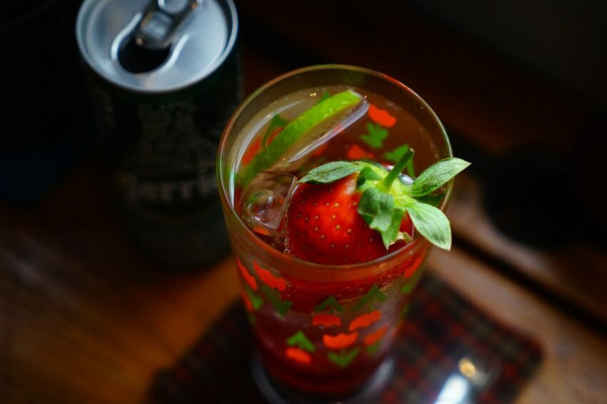 【種甜】隱藏巷弄中的老宅日式咖啡廳 招牌多到吃不完！ 新竹新開幕/新竹美食 - Cutier吃飯中 種甜不只是咖啡廳，他是一間充滿復古氣息的新店。 新竹日式, 新竹甜點, 日食。北部, 日食。新竹