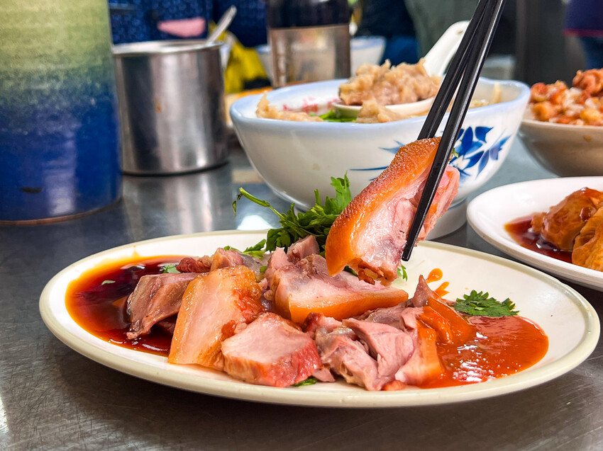 基隆市中正區金龍肉焿|隨時都在排隊!在地經營超過40年老牌肉焿店