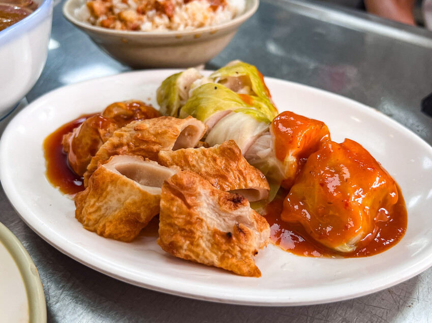 基隆市中正區金龍肉焿|隨時都在排隊!在地經營超過40年老牌肉焿店